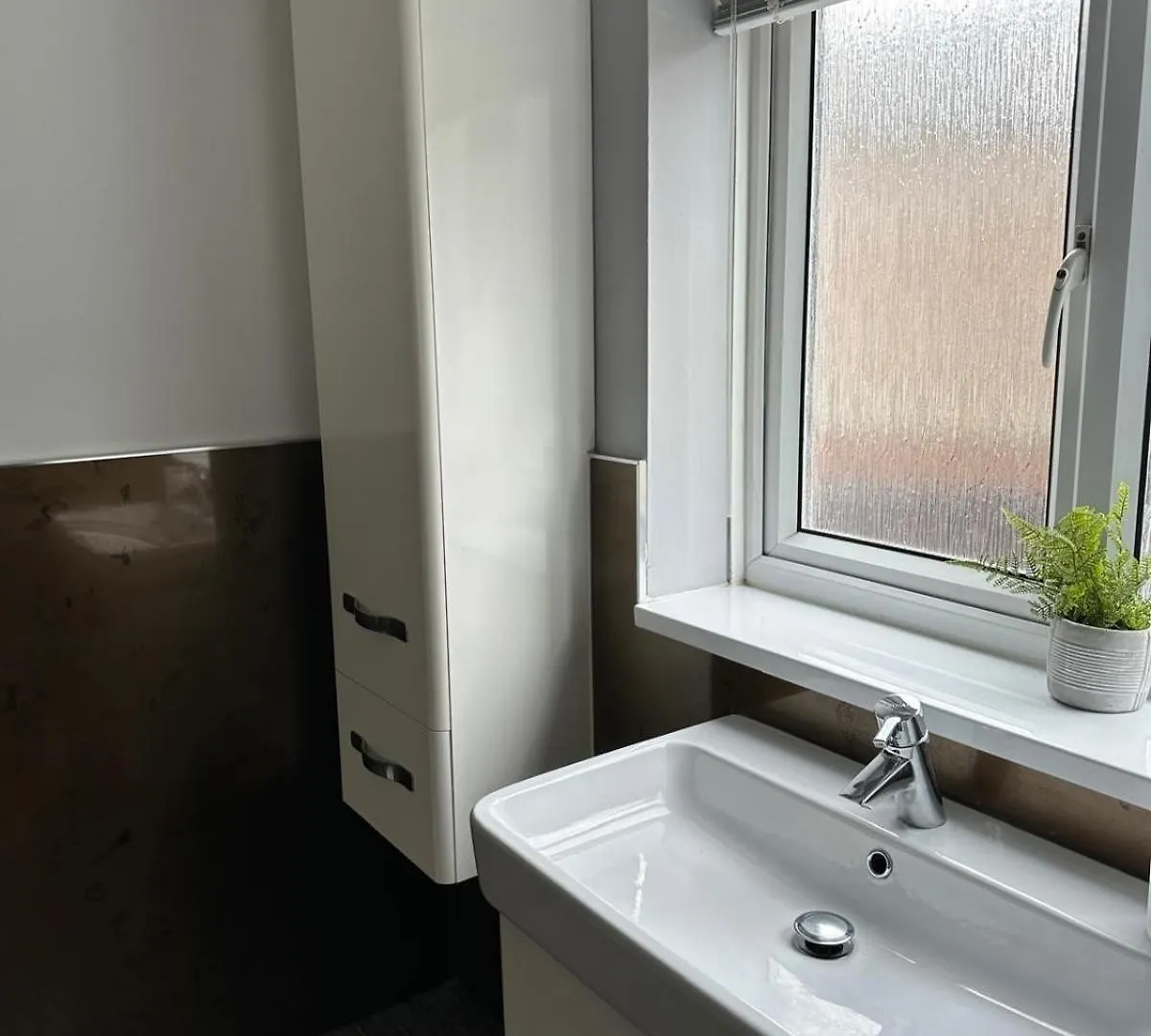 Spacious 3-Bed Flat In Jesmond United Kingdom
